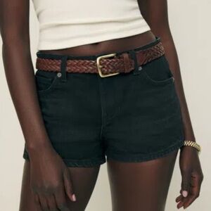 NWT Reformation Jeans Annie Stretch Low Rise 2.5” Denim Shorts Vana Black 29